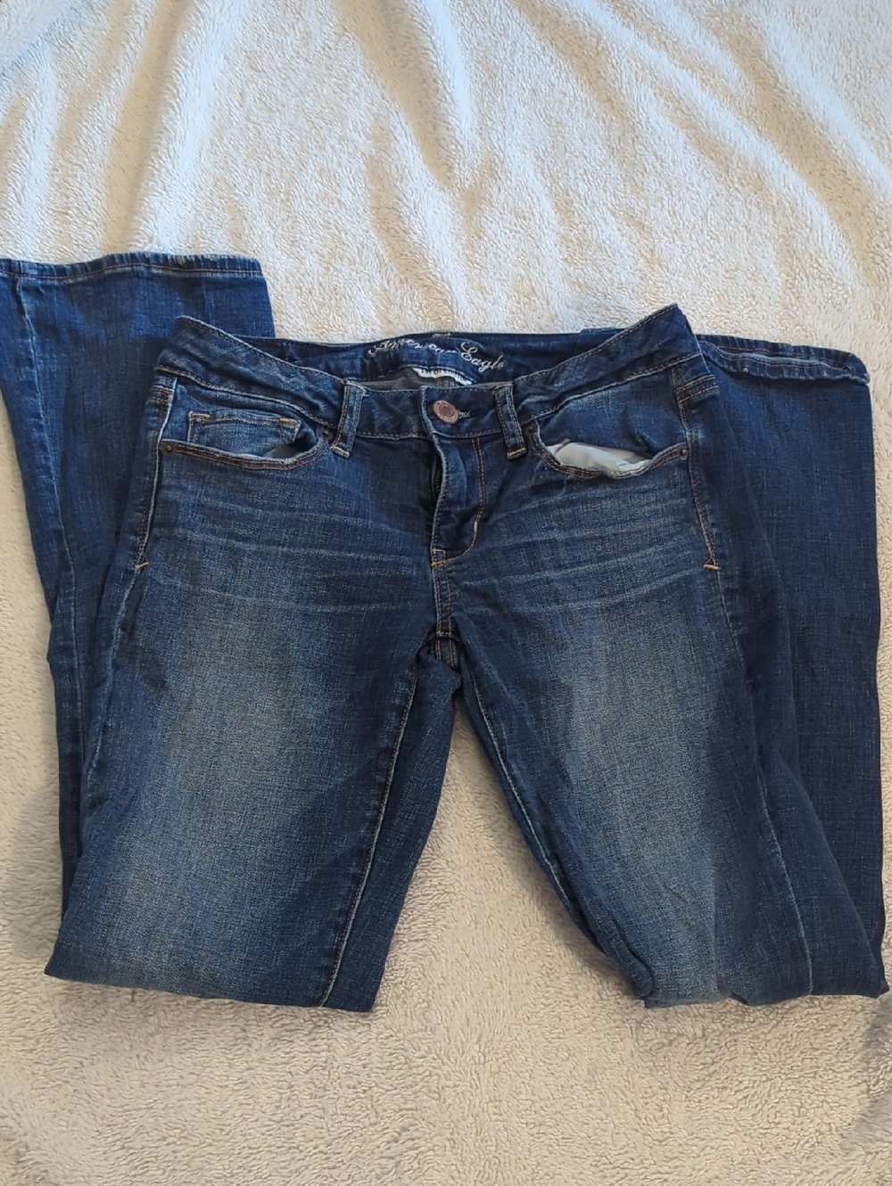 American Eagle Women’s Dark Blue Denim Jeans